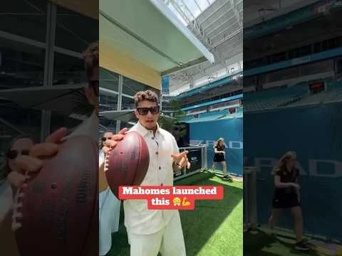 what cant he do 🚀 #patrickmahomes #nfl #kansascitychiefs #f1 (via Alpine F1 Team)