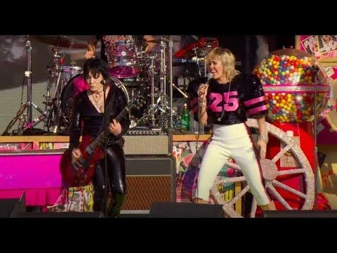 Miley Cyrus  Joan Jett - (Live at the SuperBowl #TiktokTailgate)