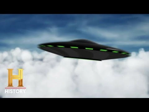 The Proof Is Out There: Worm-Like UFO Spotted in the Sky (Season 4)