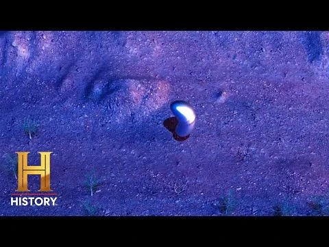 The Proof Is Out There: ''Rubber Duck'' UFO Flies Against the Wind (Season 4)