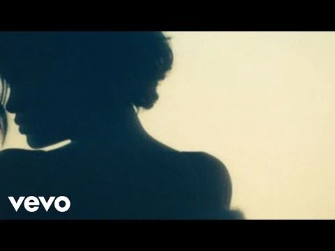 Rihanna - Diamonds