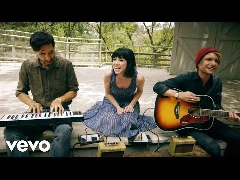 Carly Rae Jepsen - Vevo GO Shows: Run Away With Me