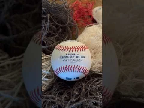 What’s inside an official Major League Baseball? #mlb #baseball