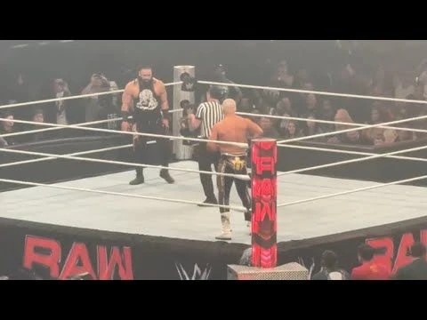 Jacob Fatu vs Cody Rhodes Street Fight - WWE Raw 10/21/24