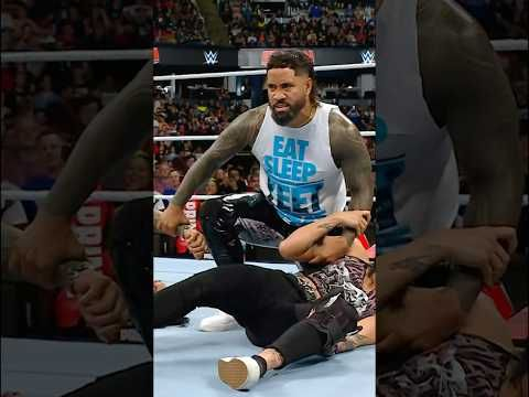 It’s not just them, Uce! 👏👏👏 #WWERaw