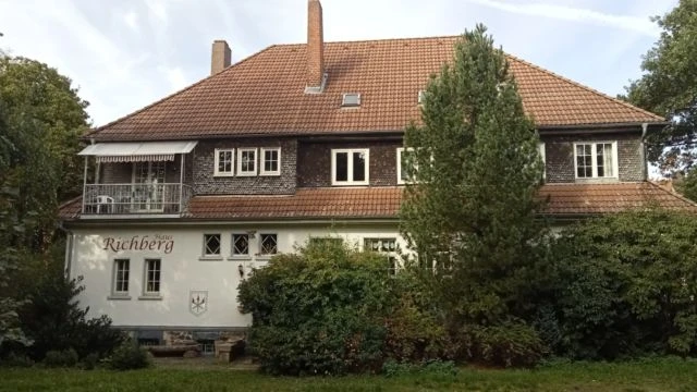 Haus Richberg 6 - Top Floor Brothers' Grimm Fairytale-themed bedroom and dormitories
